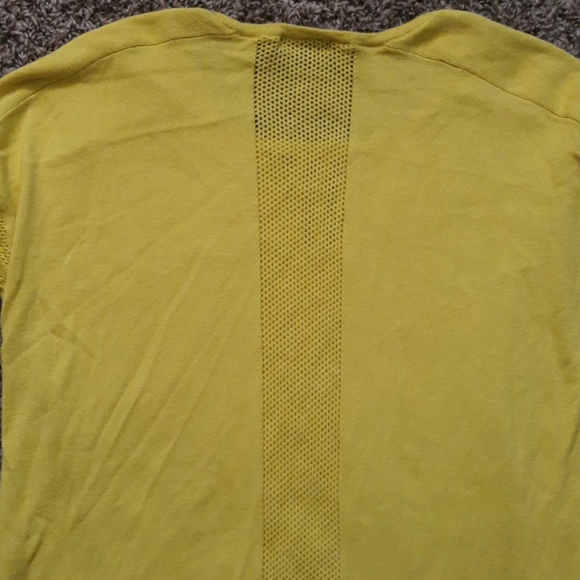 Yellow Sweater - Picture 6 of 6
